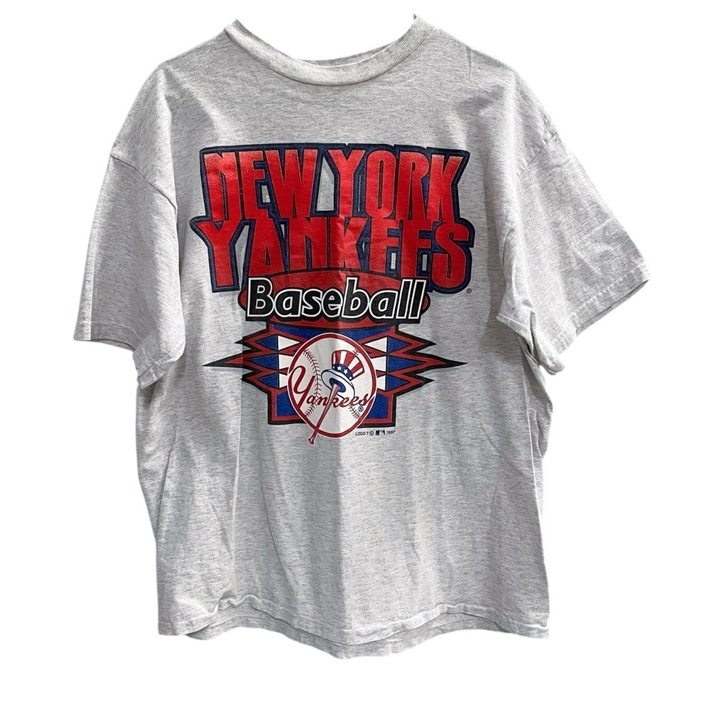 Vintage 1997 Logo 7 New York Yankees Baseball T-shirt Size XL